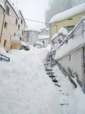 Emergenza maltempo, la neve non dà tregua